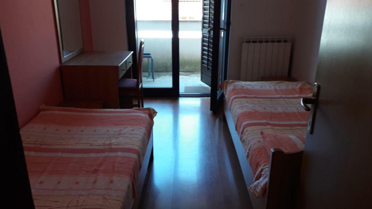 Apartmani Vukovic 푸나트 외부 사진